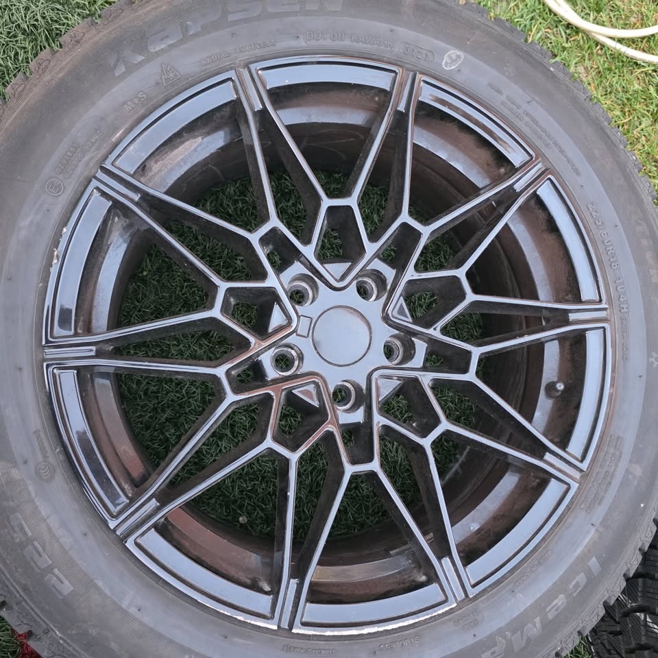 225/60/18 Kapsen Winter Tires w/ Alloy Rims & TPMS - photo 2