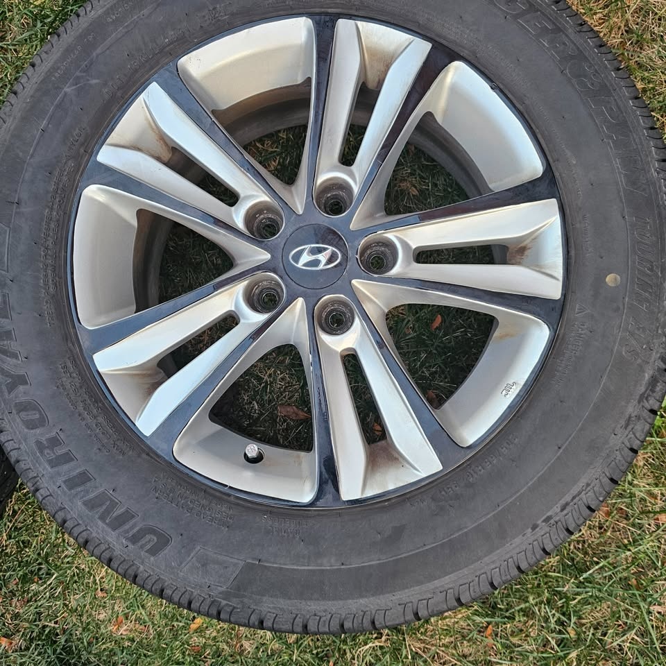 205/65/16 Uniroyal All Season Tires w/ Hyundai Rims - photo 2