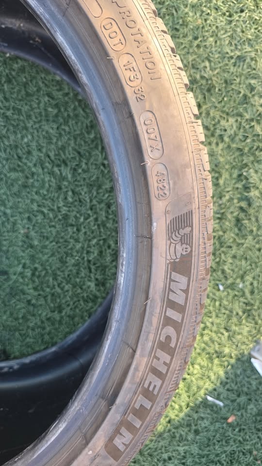 Porsche 911 Michelin Winter Tires 295/30/21 & 245/35/20 - photo 3