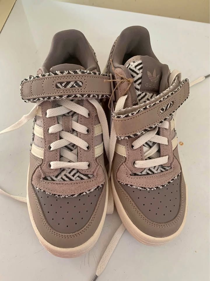 New adidas WMNS Forum Low Vapor Grey size US 6 1/2