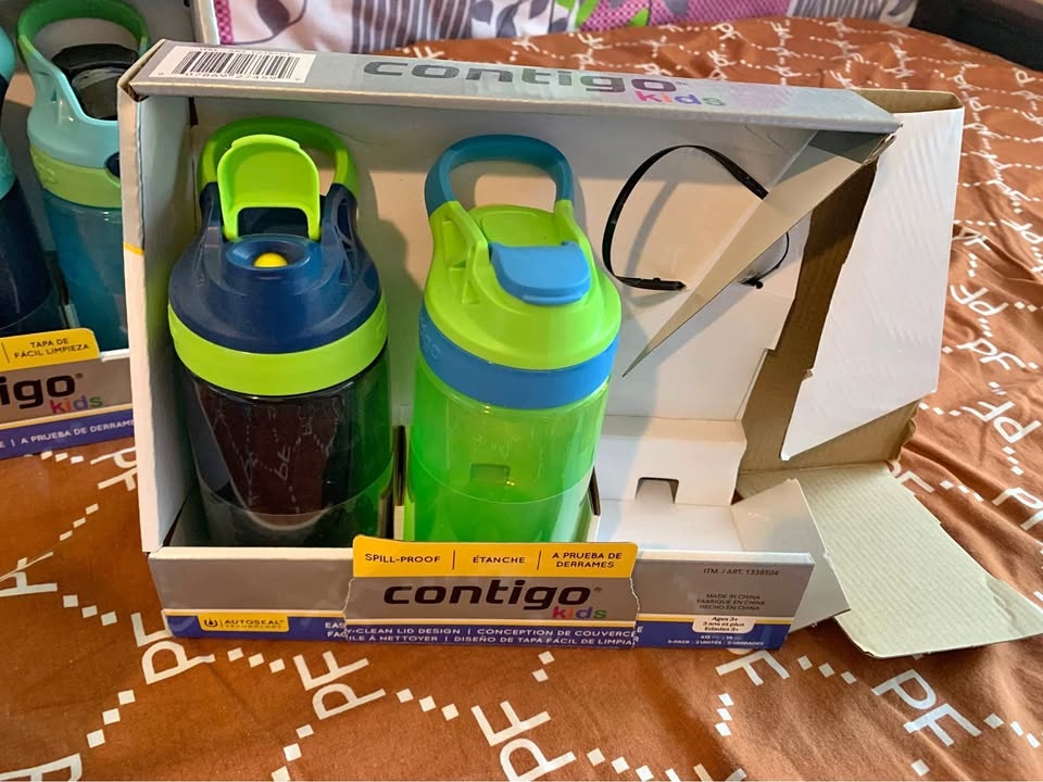 Contigo kids water bottles new
