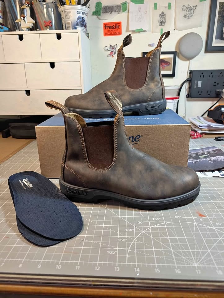 Blundstone 585 Rustic Brown Boots, Men's 8.5/Women's 10.5