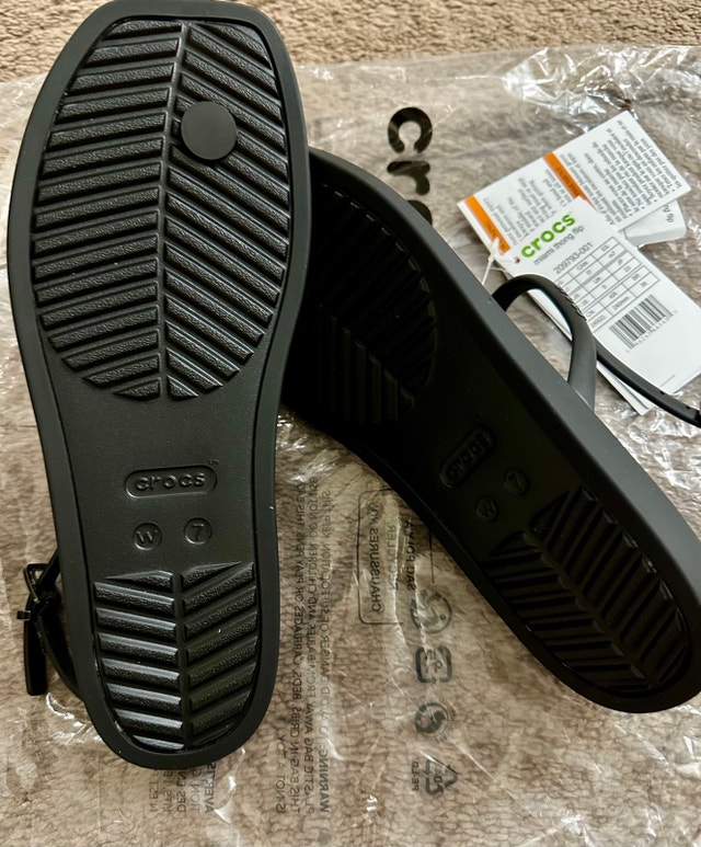 BNWT Women's Crocs Miami Thong Flip Size 7 - photo 3