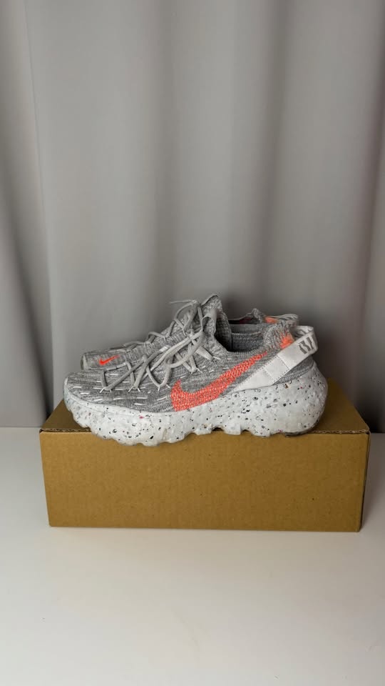 Nike Space Hippie 04 - Woman's size 7 - photo 3