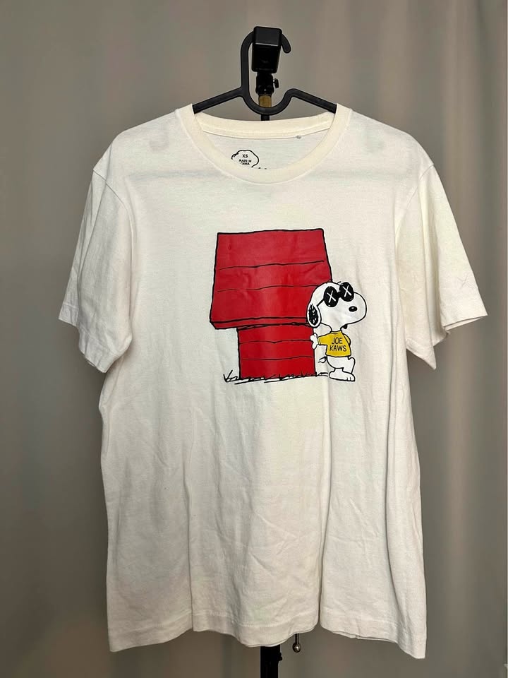 KAWS x Uniqlo Peanuts Snoopy T-Shirt