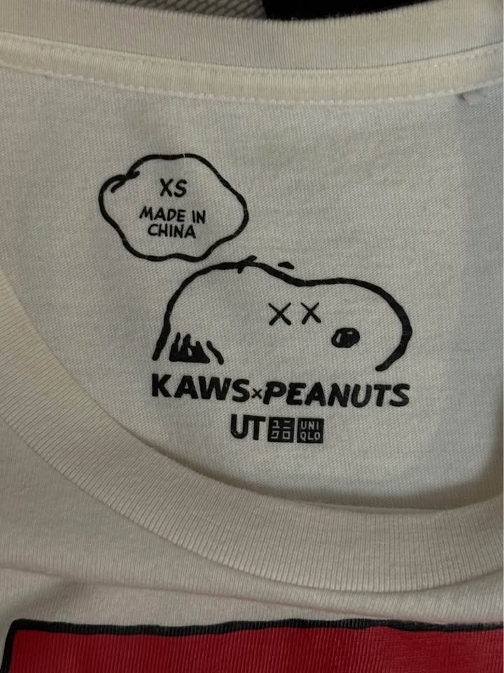 KAWS x Uniqlo Peanuts Snoopy T-Shirt - photo 3