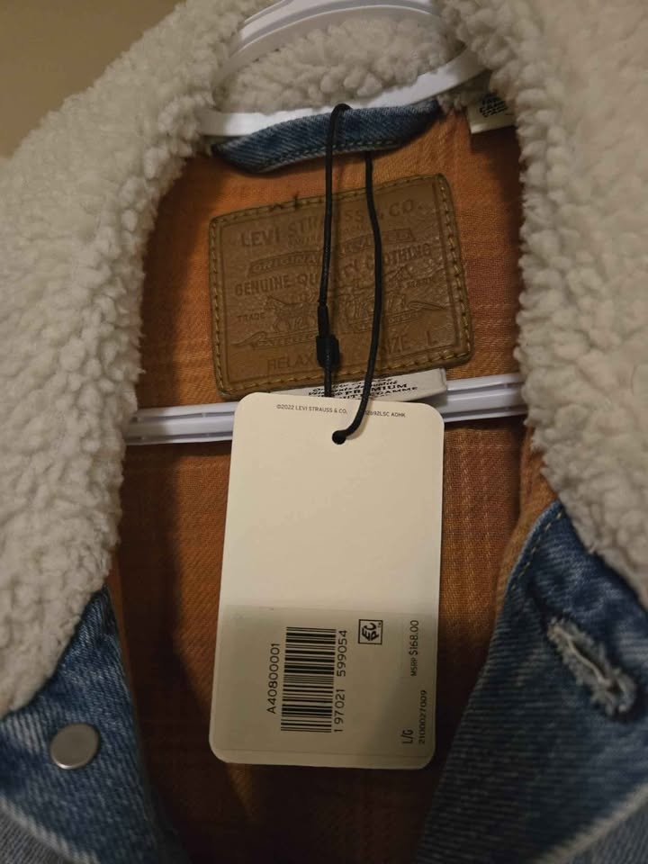 Brand New Levi's Mens Trucker Jacket - photo 3