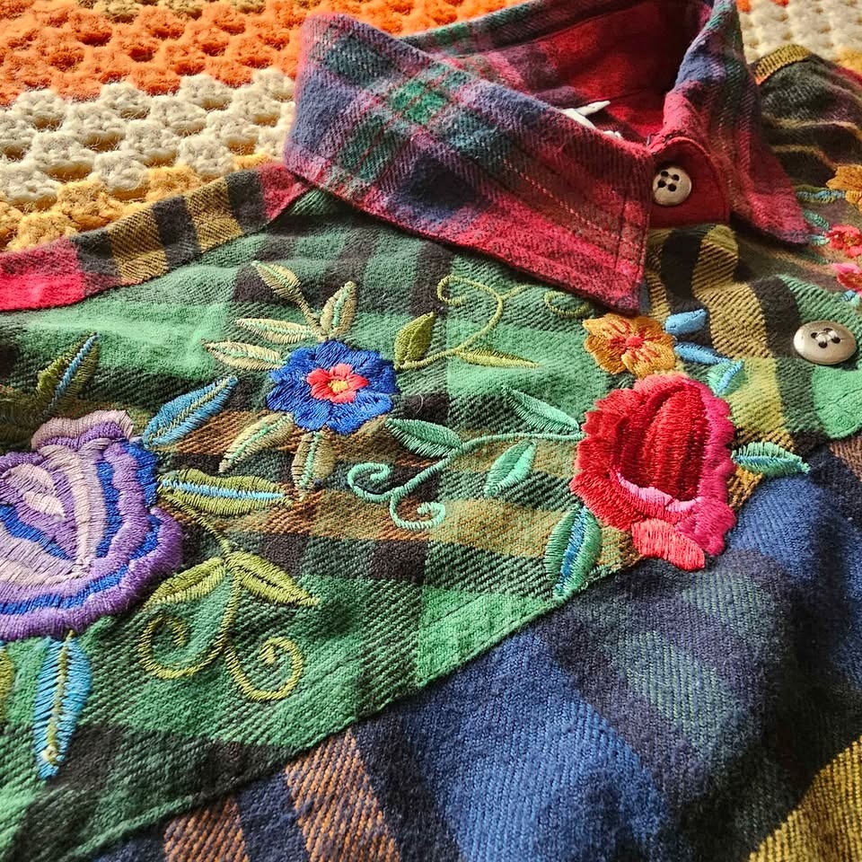 Vintage 90s Floral Embroidered Colorblock Plaid Shirt - photo 3