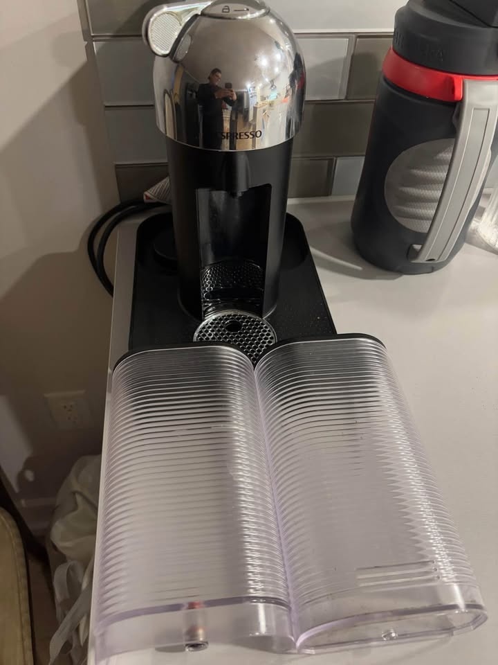 Nespresso Coffee machine Doble tank - photo 4