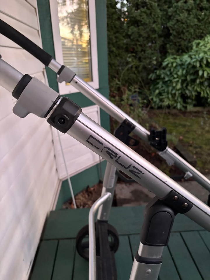 Uppababy Cruz Stroller Frame - photo 4