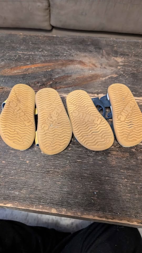 Size 6 and 7 Native Sandals - photo 2