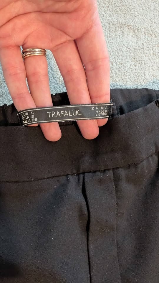 Womens dress pants size 6/small/medium - photo 3