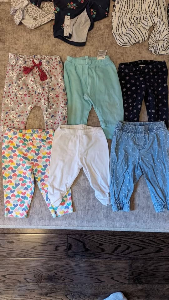 Girls 6 Months 18 Piece Clothes Bundle - photo 5