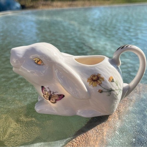 Grace's Teaware Porcelain Bunny Creamer