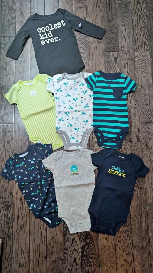 BRAND NEW Baby onsies 3-6m, 18-24m