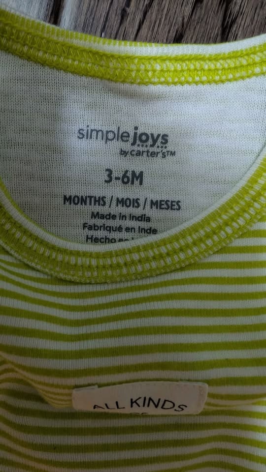 BRAND NEW Baby onsies 3-6m, 18-24m - photo 4