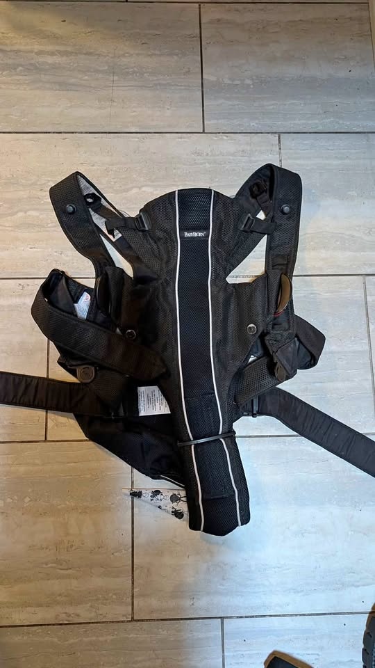 Baby Bjorn Mesh Carrier