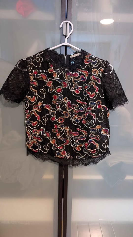 Women's Zara Lace Tops - Size Medium - photo 3