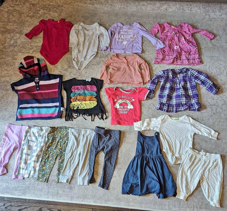 Girls baby clothes 17 pieces 6-12 months