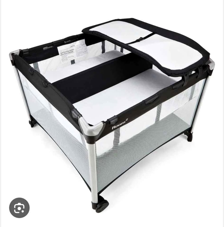 COMPLETE SET Joovy Room 2 playpen, bassinet and change table
