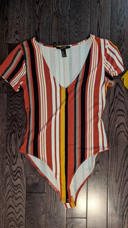 X3PC Bundle CUTE women's bodysuits size s-m - photo 2