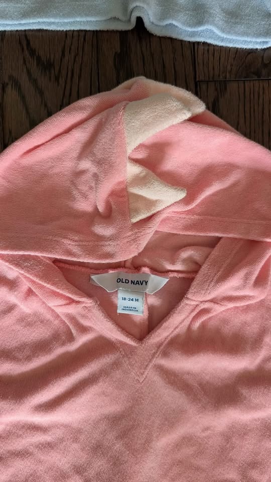Hooded Swim Towel Cover-ups - Old Navy - Size 18-24m - photo 4