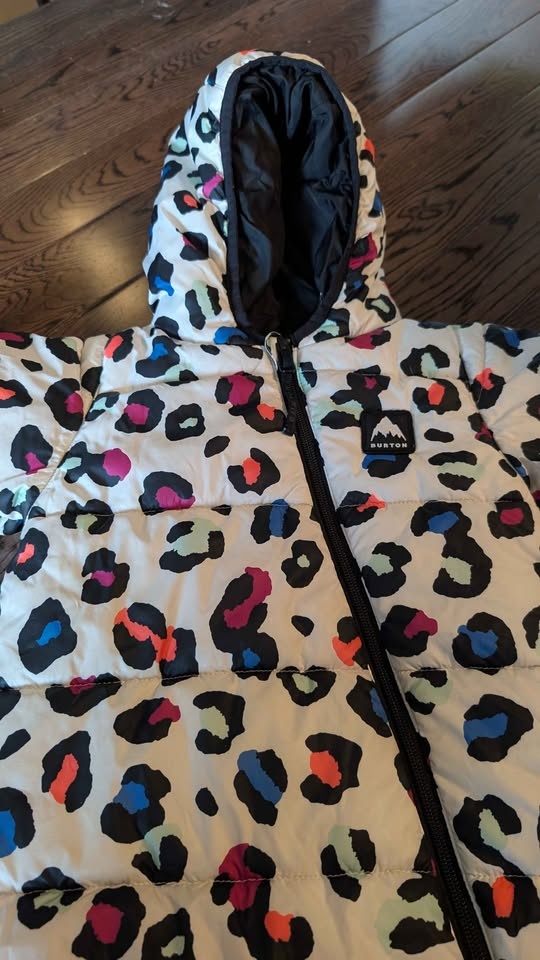SUPER CUTE 18m Burton snowsuit (fits large) - photo 4