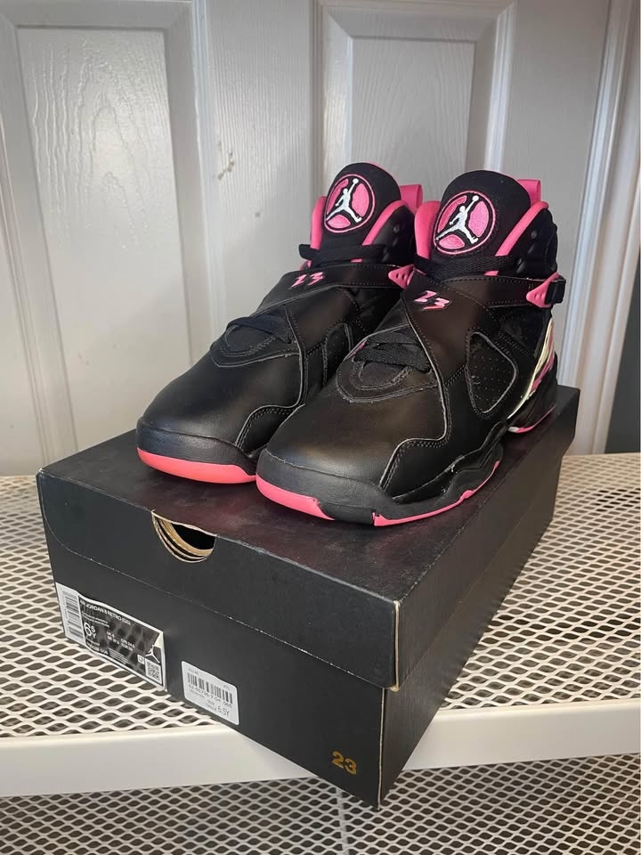 Jordan Retro 8's Size 6.5 Grade School - photo 2