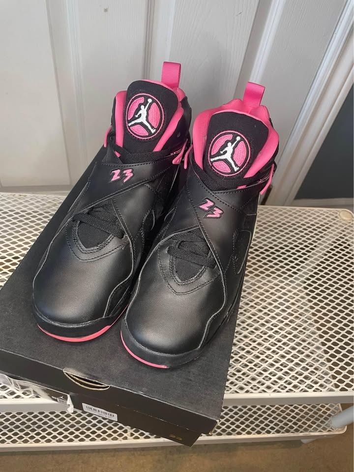 Jordan Retro 8's Size 6.5 Grade School - photo 3