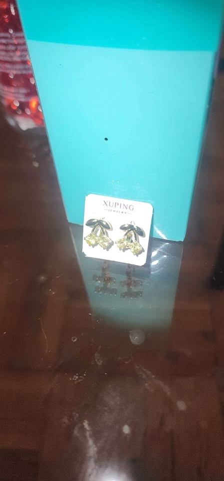 Gold plated yellow cherry mini hoop cuff earrings - photo 4