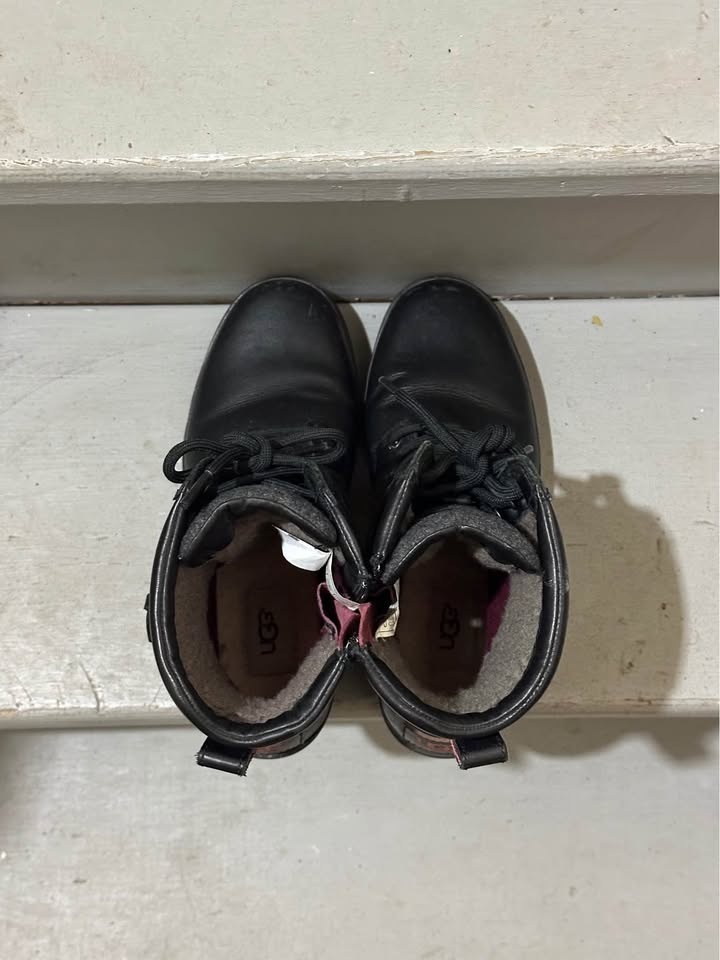 UGG Kesey Waterproof Boots, Black, Women’s Size 7 - photo 4