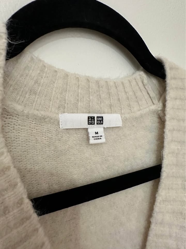 UNIQLO Soufflé Yarn Short Cardigan, Off White, Women’s Size Smal - photo 3