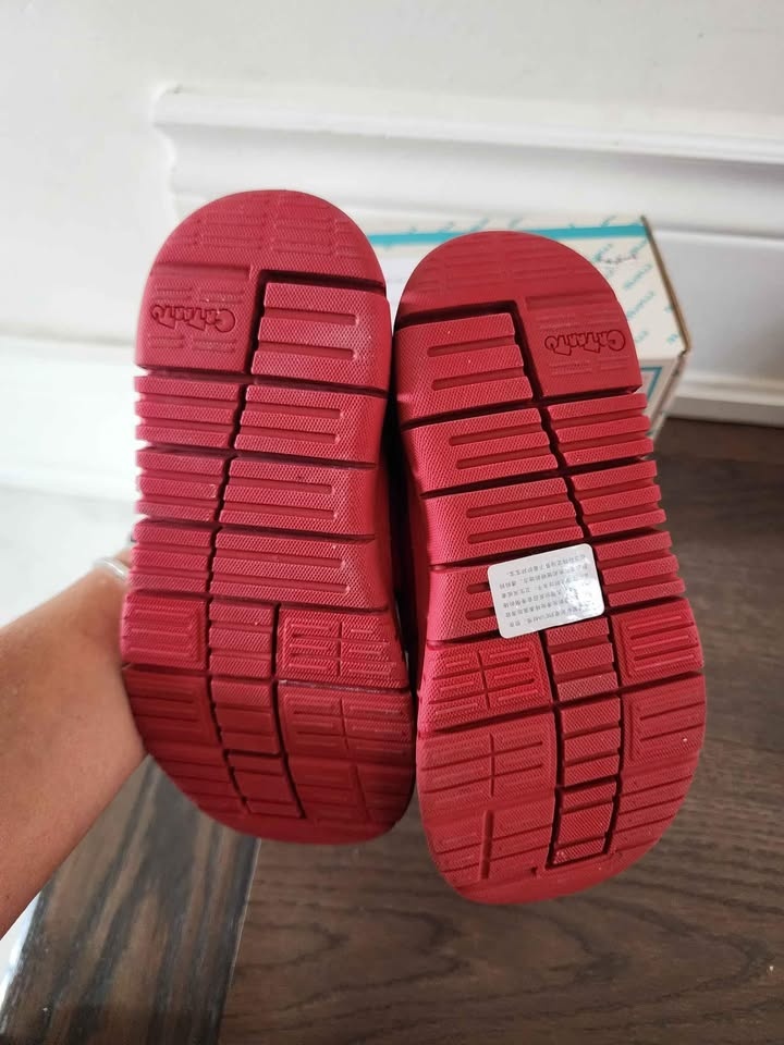 Brand New Kids Shoes Size 12 - photo 3