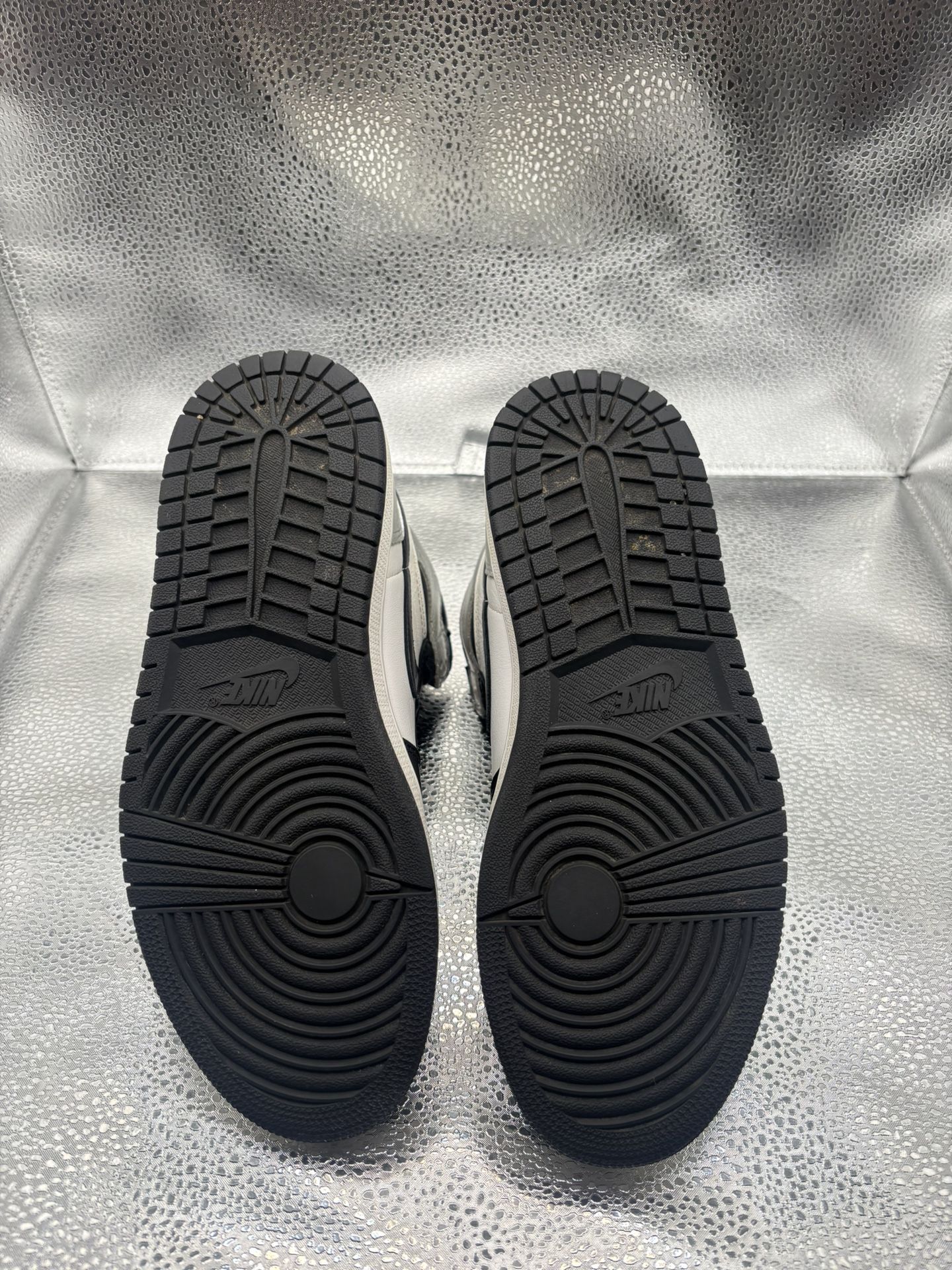 Air Jordan 1 High Sliver Toe - photo 3