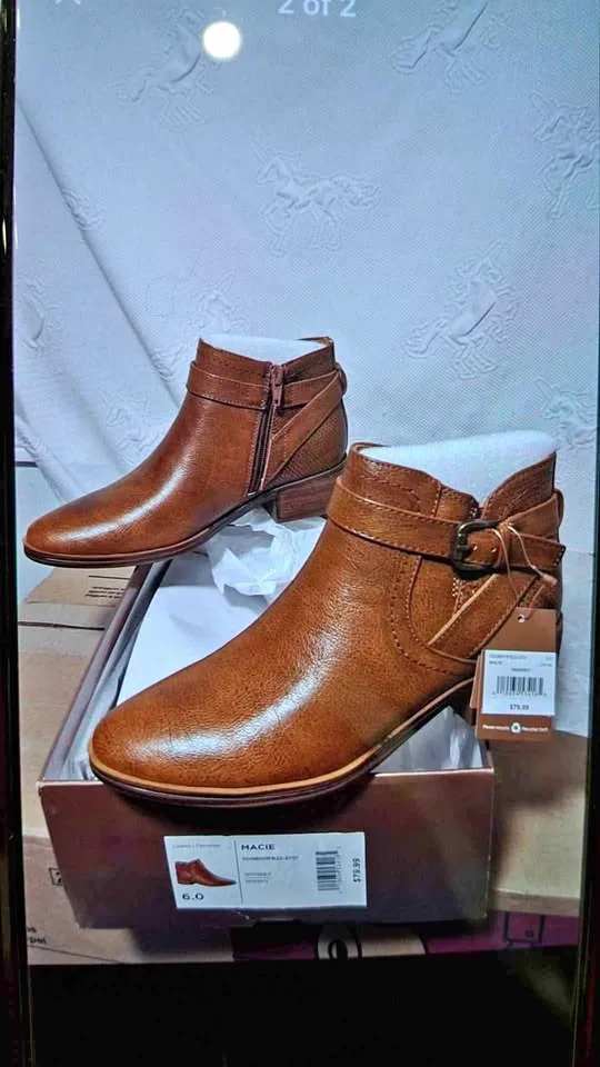 Women's boots brend new thumbnail