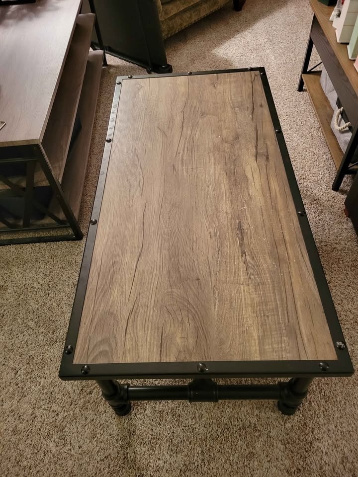 Cool Wooden Coffee Table - photo 3