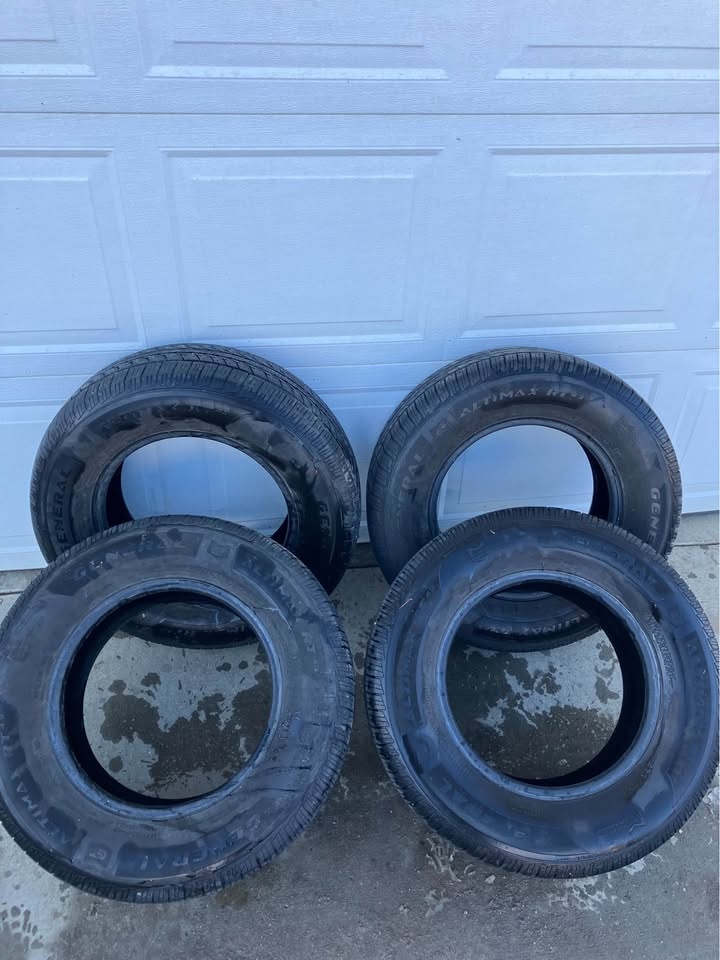 225/70R15 Tires - photo 2
