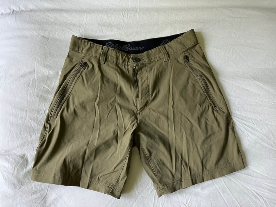 Eddie Bauer Guide Hiking Shorts - Men Size 32