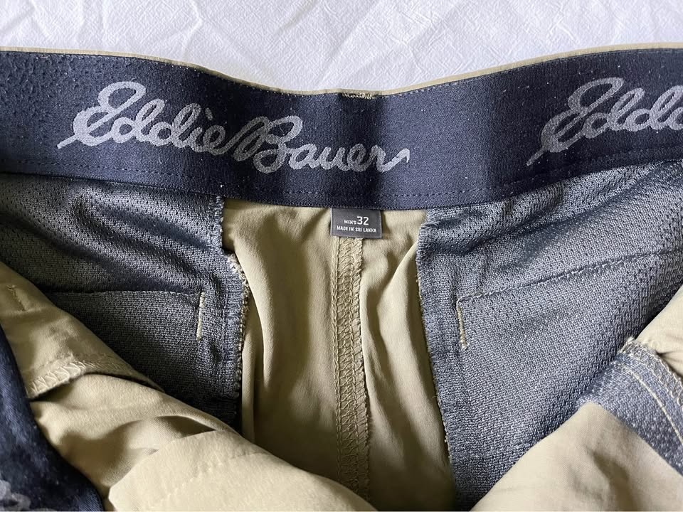 Eddie Bauer Guide Hiking Shorts - Men Size 32 - photo 4