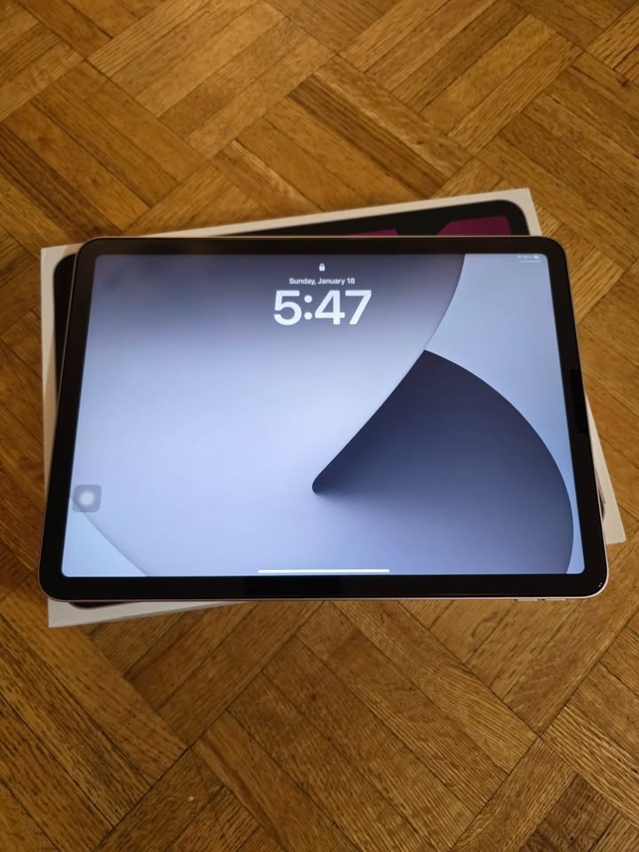Apple iPad Air 5th Generation - Brand new - photo 4