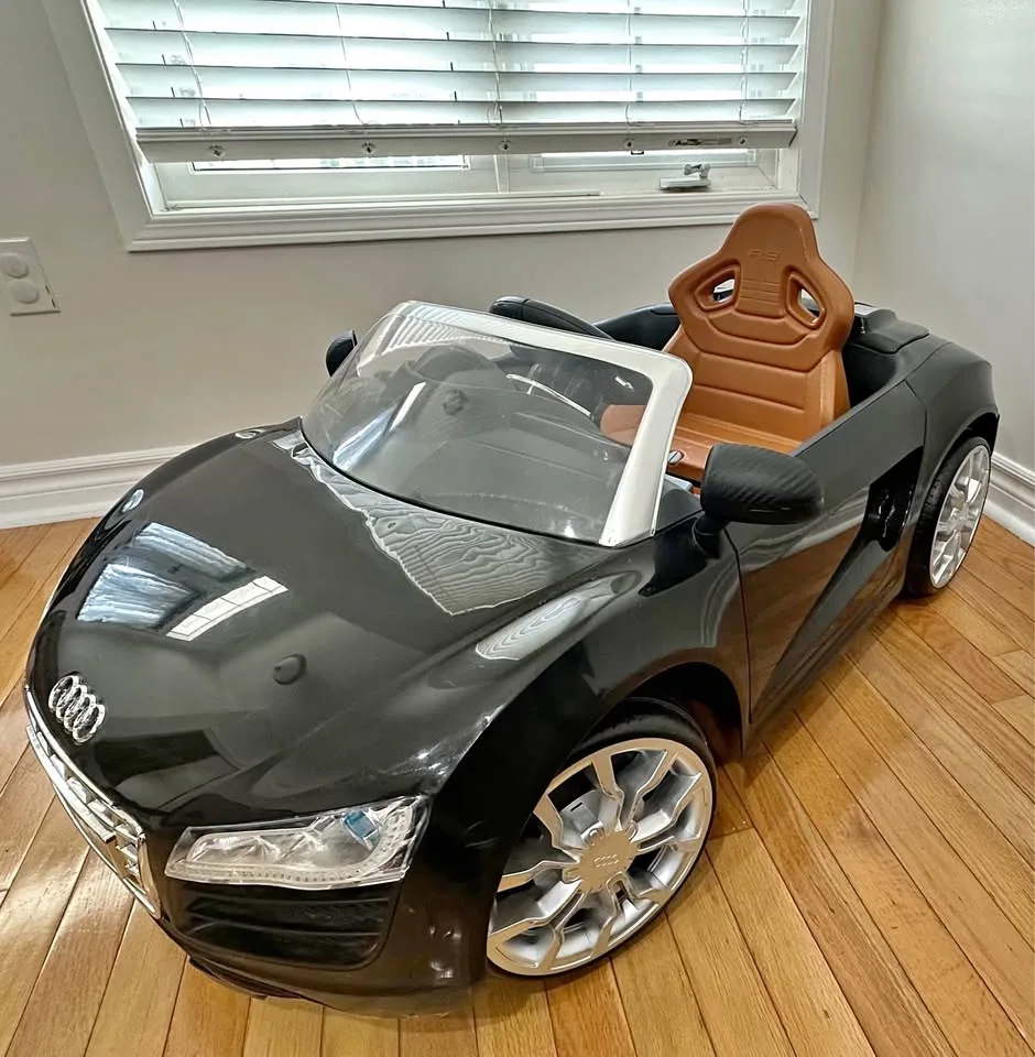 Audi R8 Spyder Kids Ride-On Car – Licensed & Loaded! 🥕 thumbnail