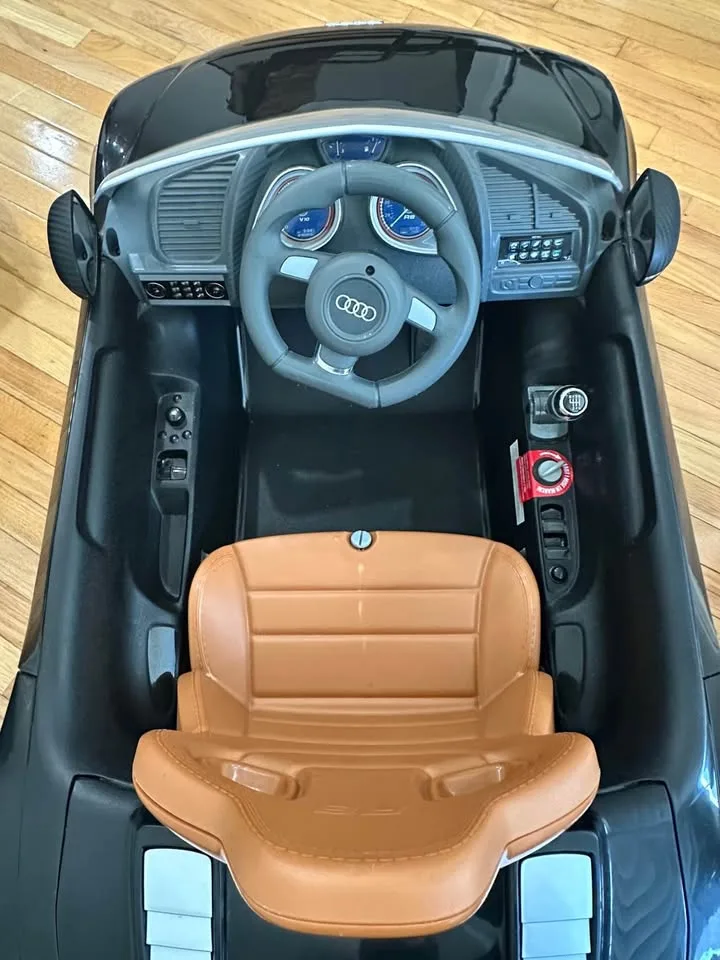 Audi R8 Spyder Kids Ride-On Car – Licensed & Loaded! 🥕 image indicator(3)