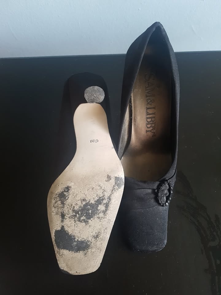 Vintage 2000's Sam & Libby Black Satin Heels - photo 4