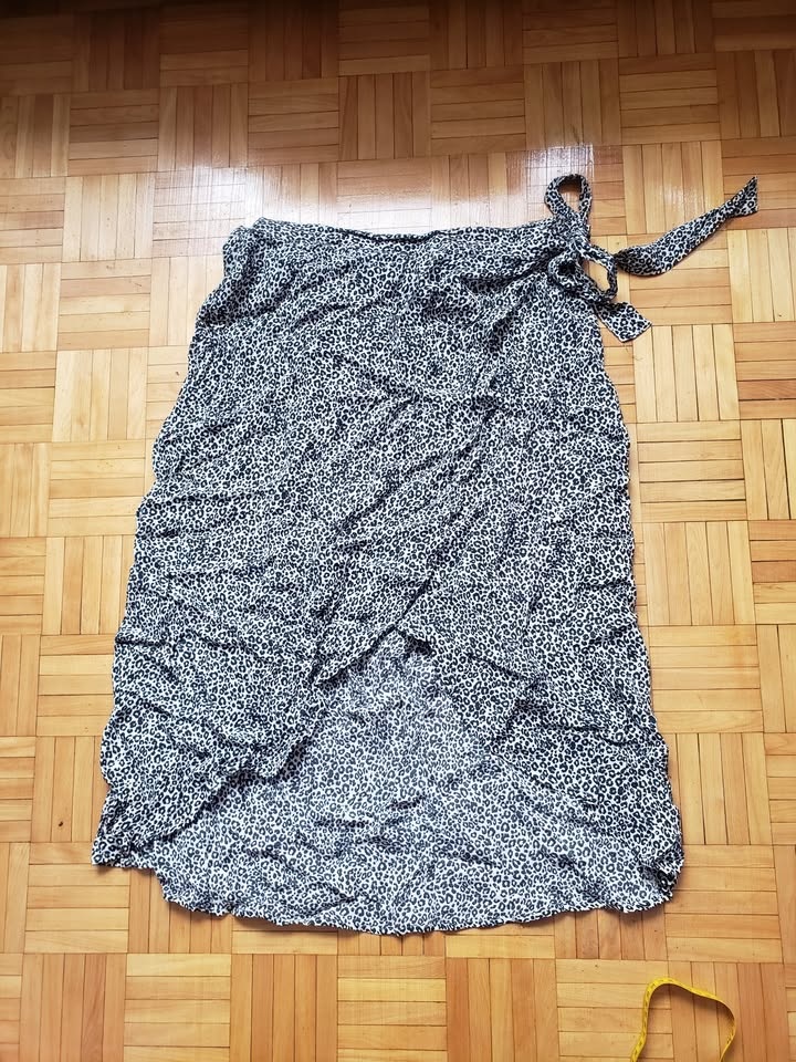 American Eagle XL Leopard Print Wrap Skirt - photo 2
