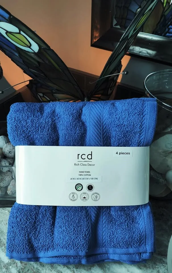 🥕Cotton Large Hand Towels Set of 4 $3 Each image indicator(4)