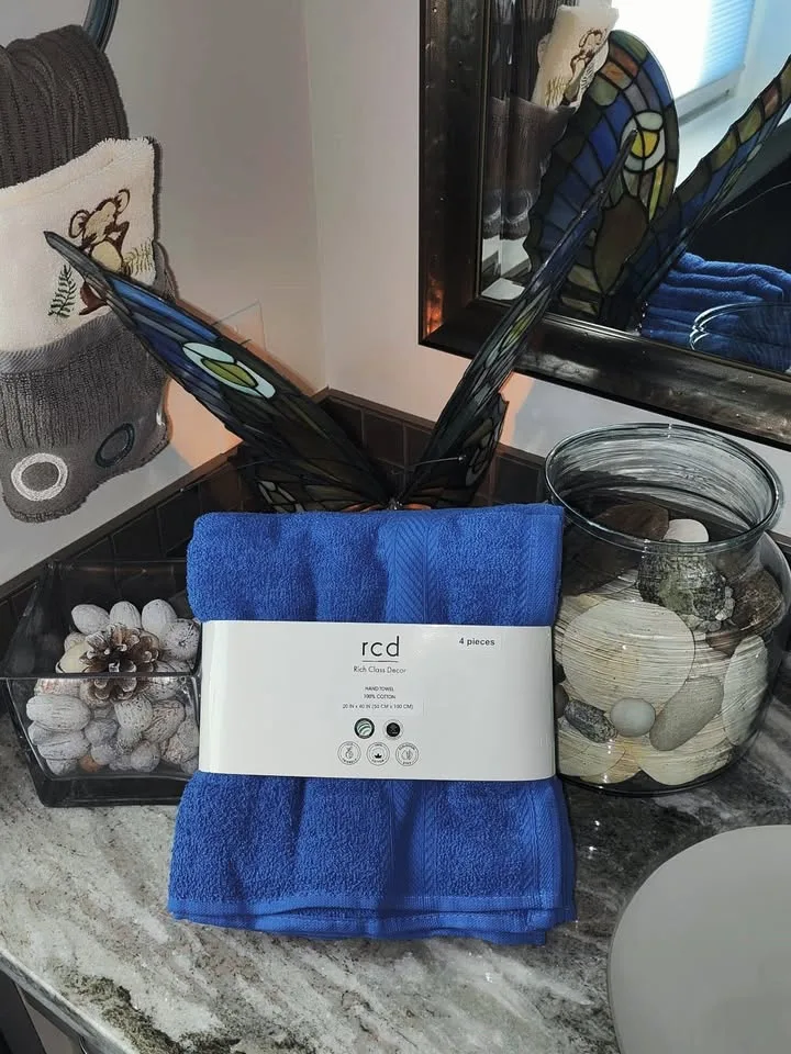 🥕Cotton Large Hand Towels Set of 4 $3 Each image indicator(5)