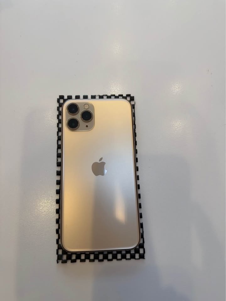 Like new iPhone 11 Pro 64GB - photo 2