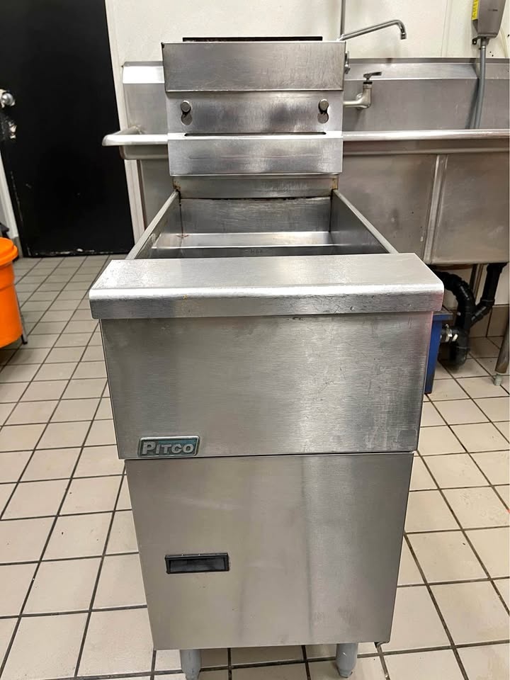 Pitco SG14 Natural Gas Fryer 40lb