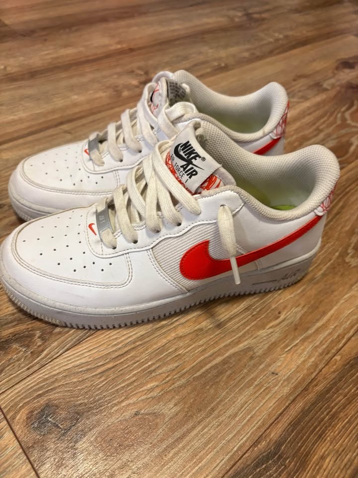 Nike Air Force 1s Youth 5.5 - photo 4