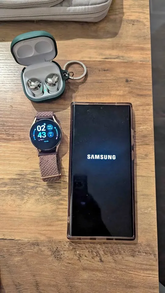 Samsung Galaxy Note 20 Ultra + Galaxy Buds Pro + Watch4 thumbnail